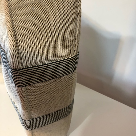 Authentic HERMES TOTE - Picture 4 of 15